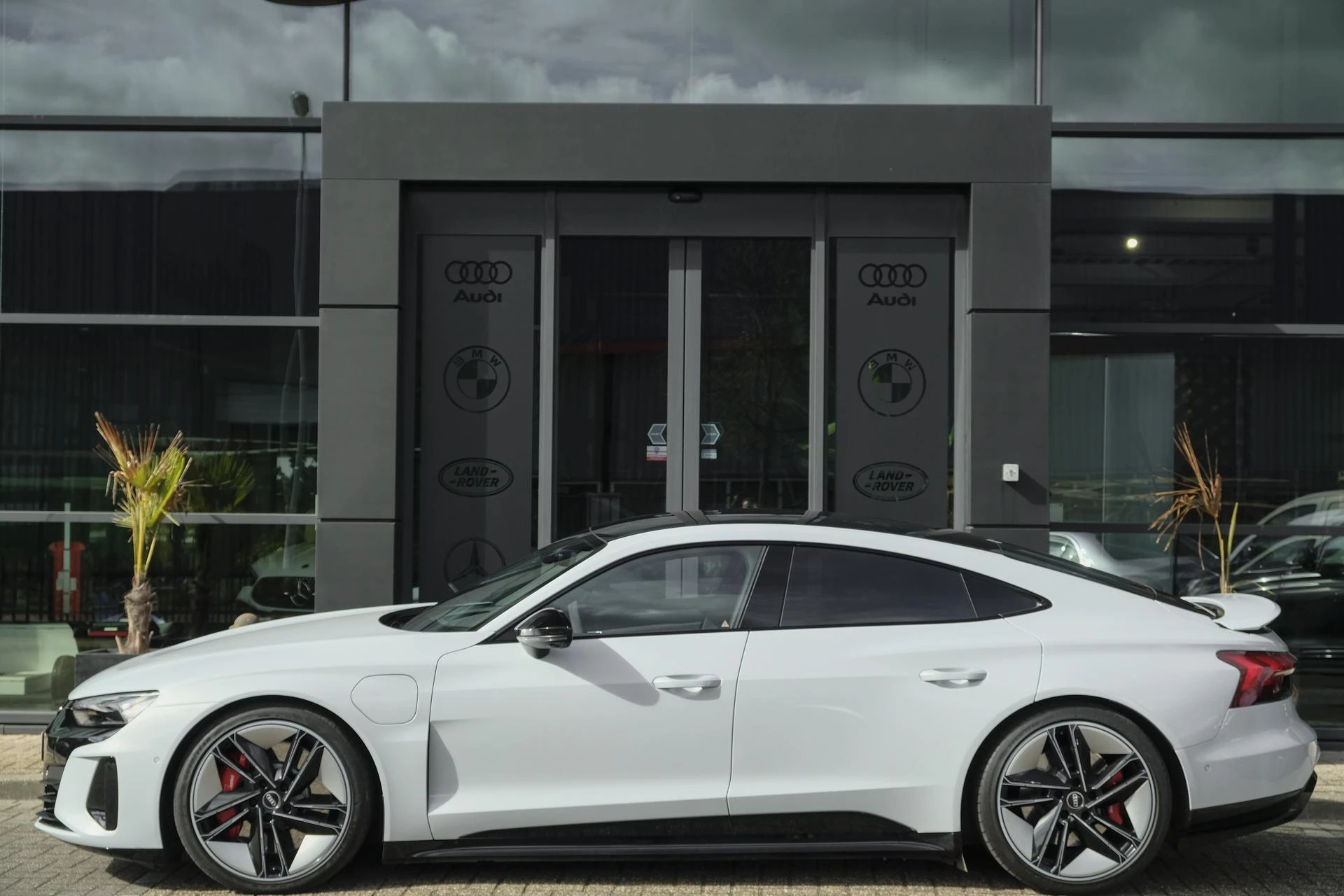 Hoofdafbeelding Audi e-tron GT
