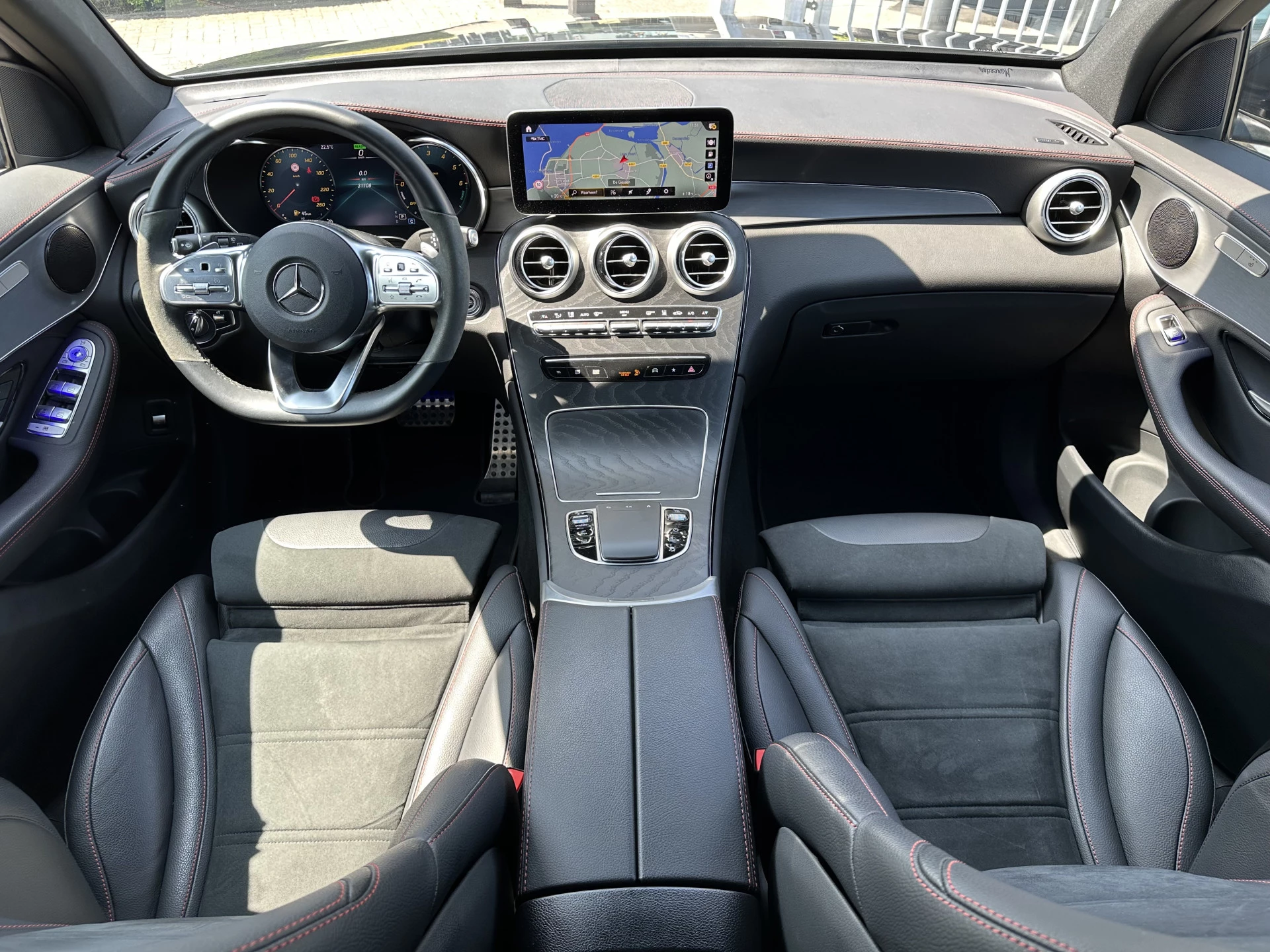 Hoofdafbeelding Mercedes-Benz GLC