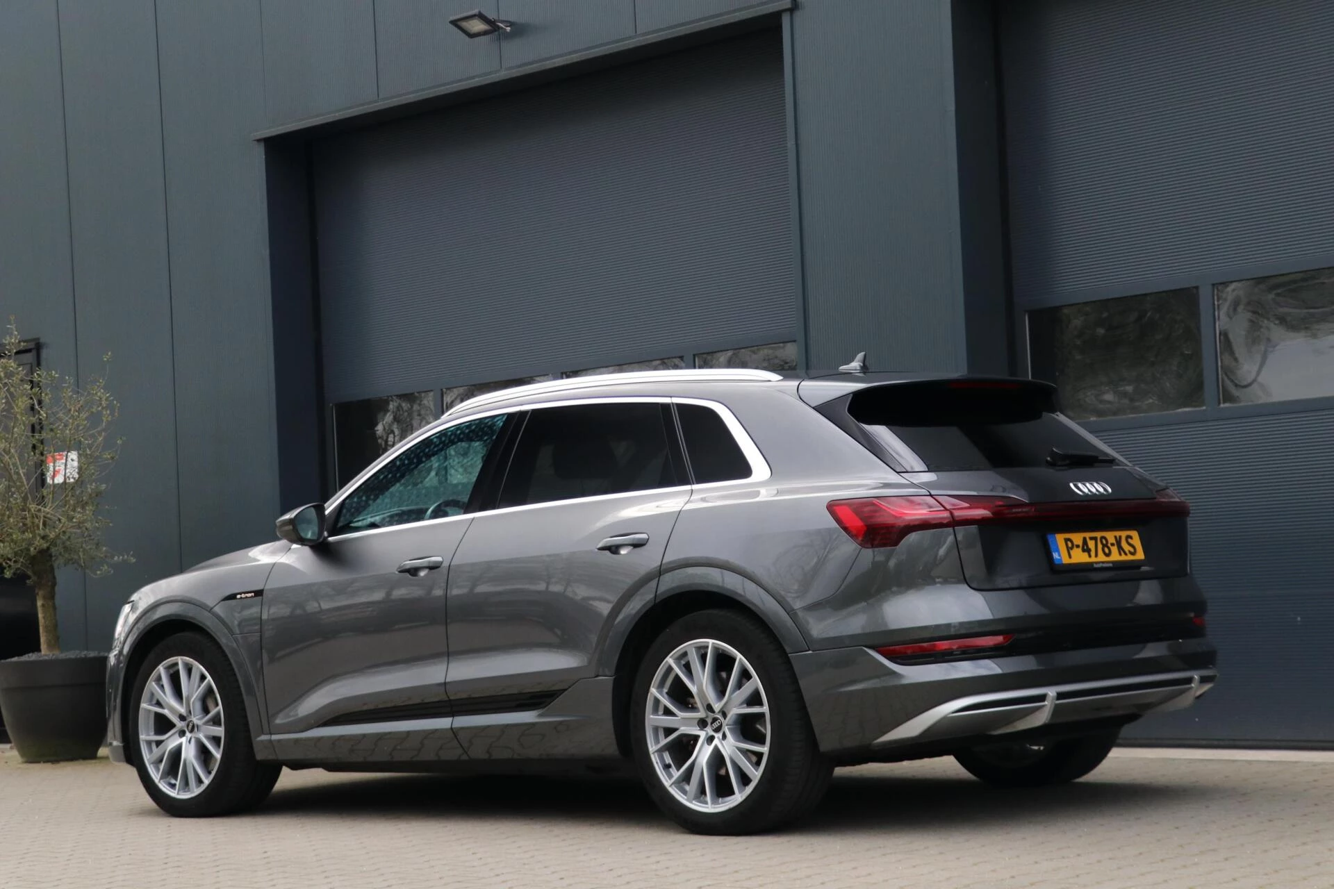 Hoofdafbeelding Audi e-tron