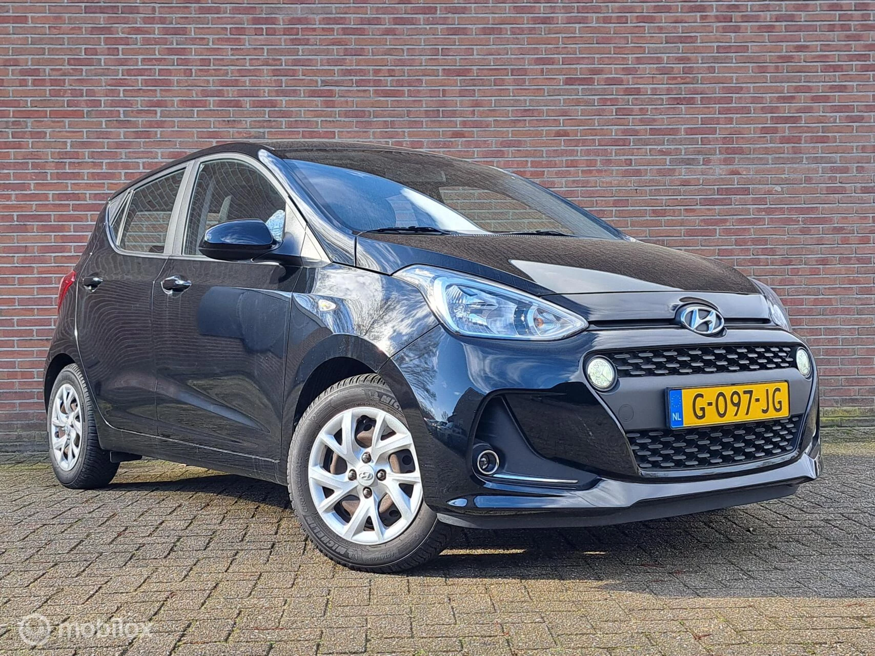 Hoofdafbeelding Hyundai i10