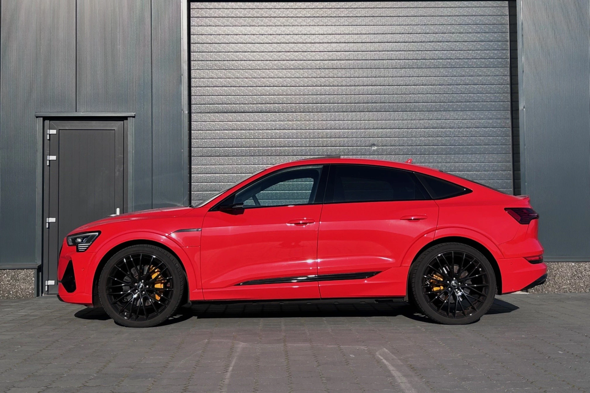 Hoofdafbeelding Audi e-tron