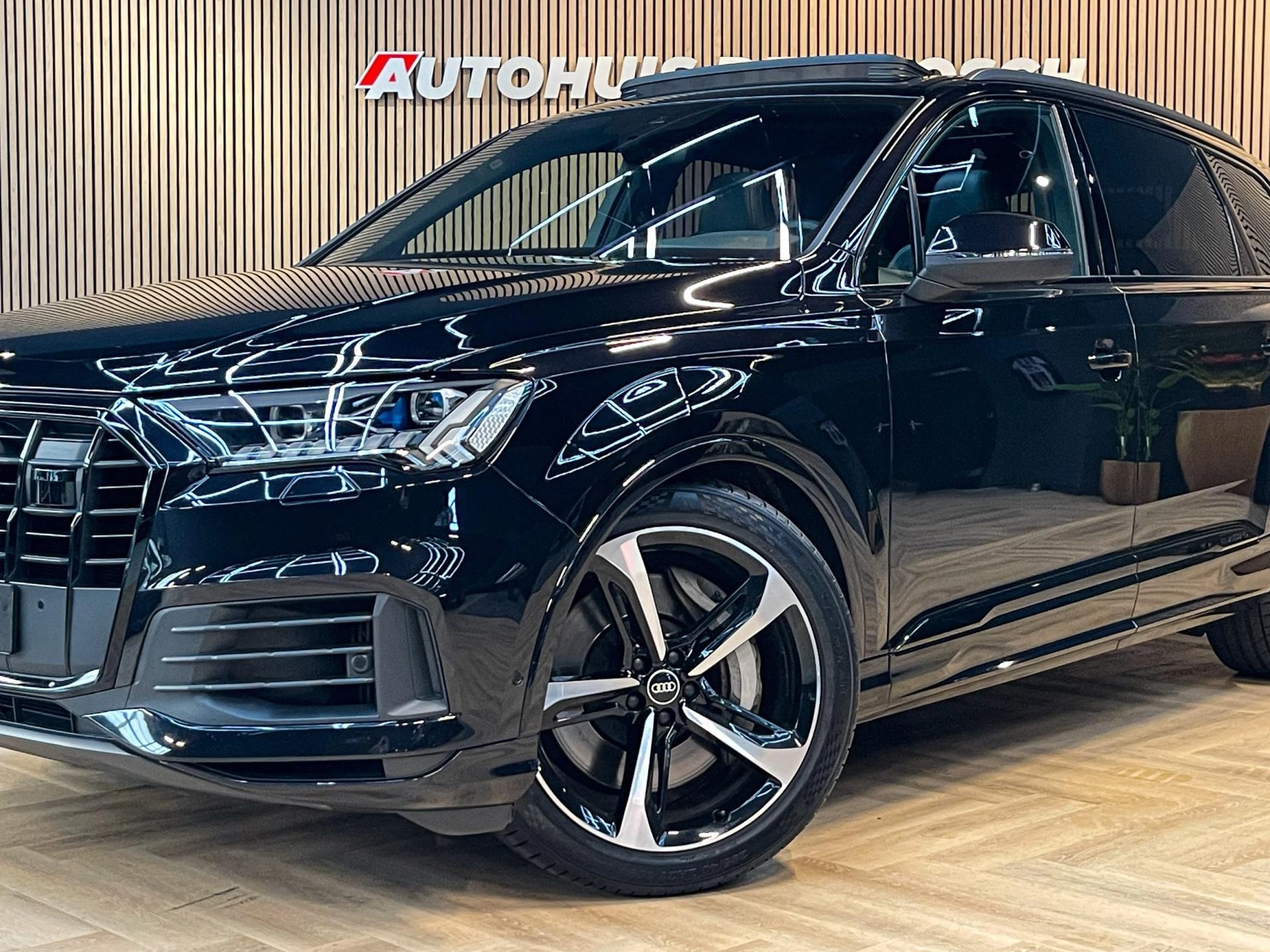 Hoofdafbeelding Audi Q7