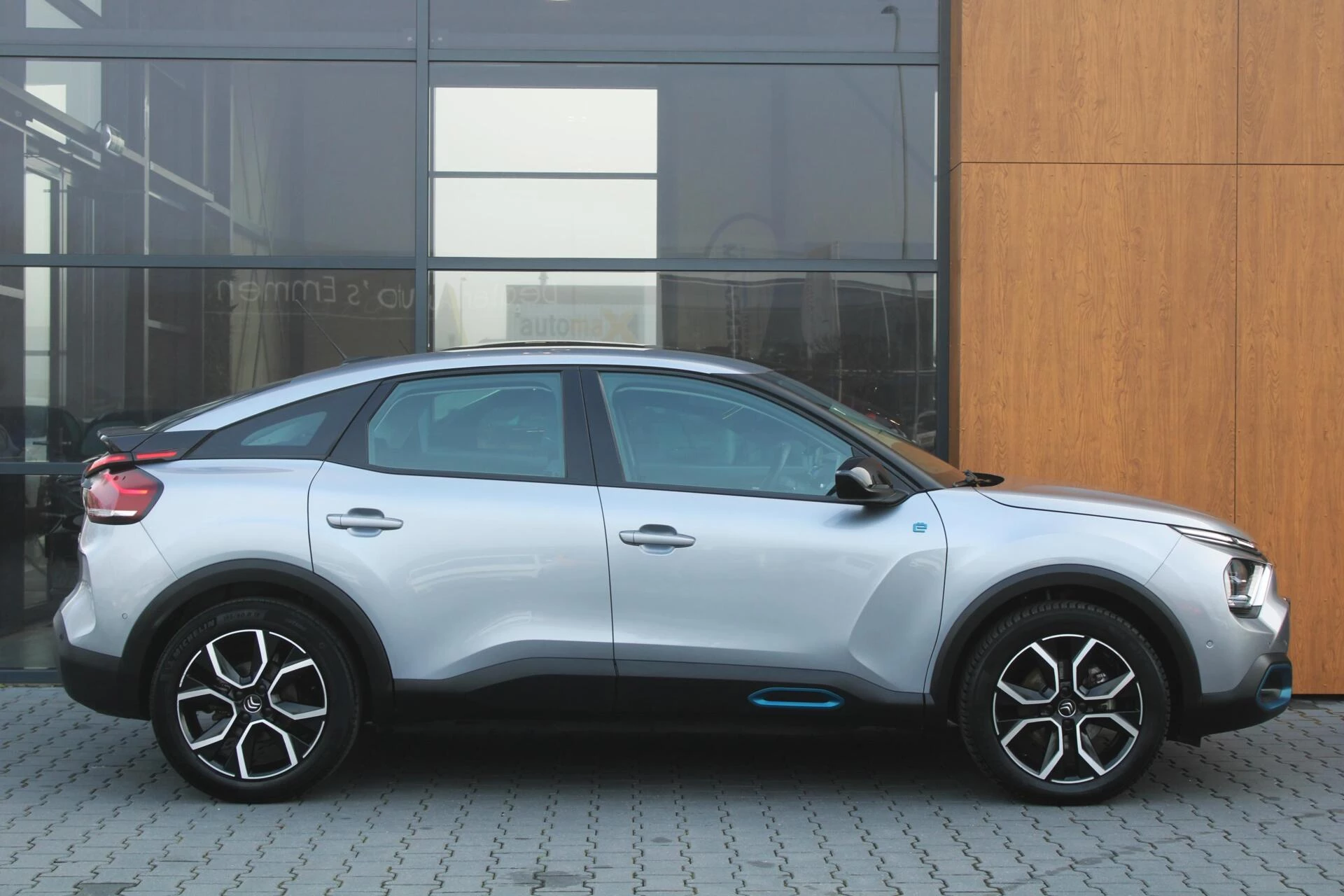 Hoofdafbeelding Citroën ë-C4