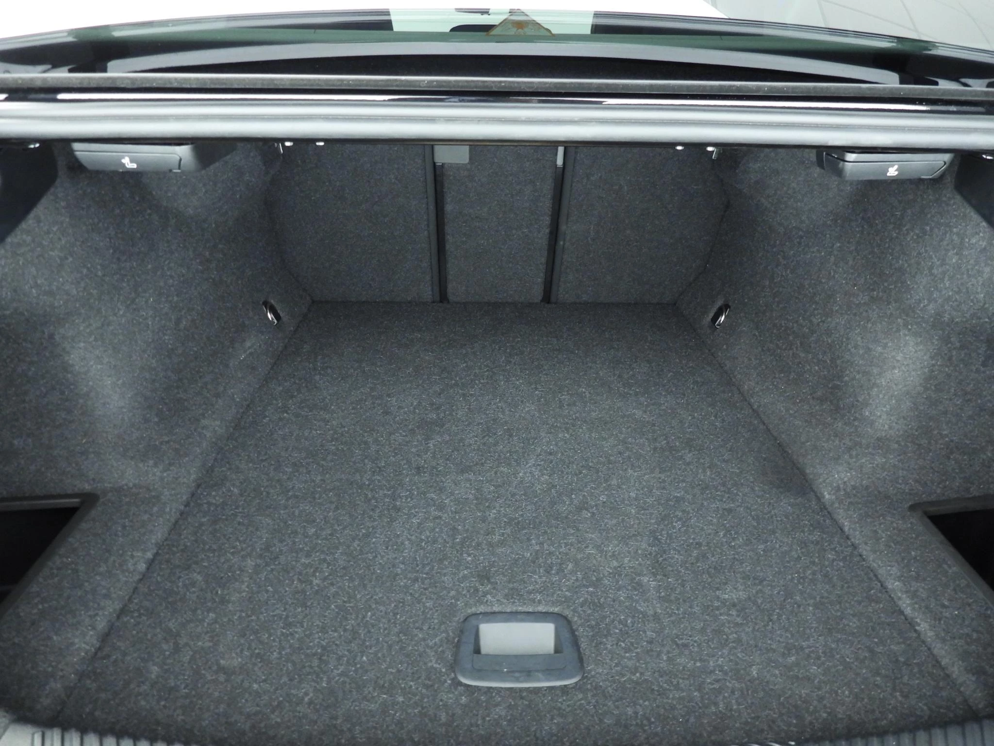 Hoofdafbeelding BMW i5