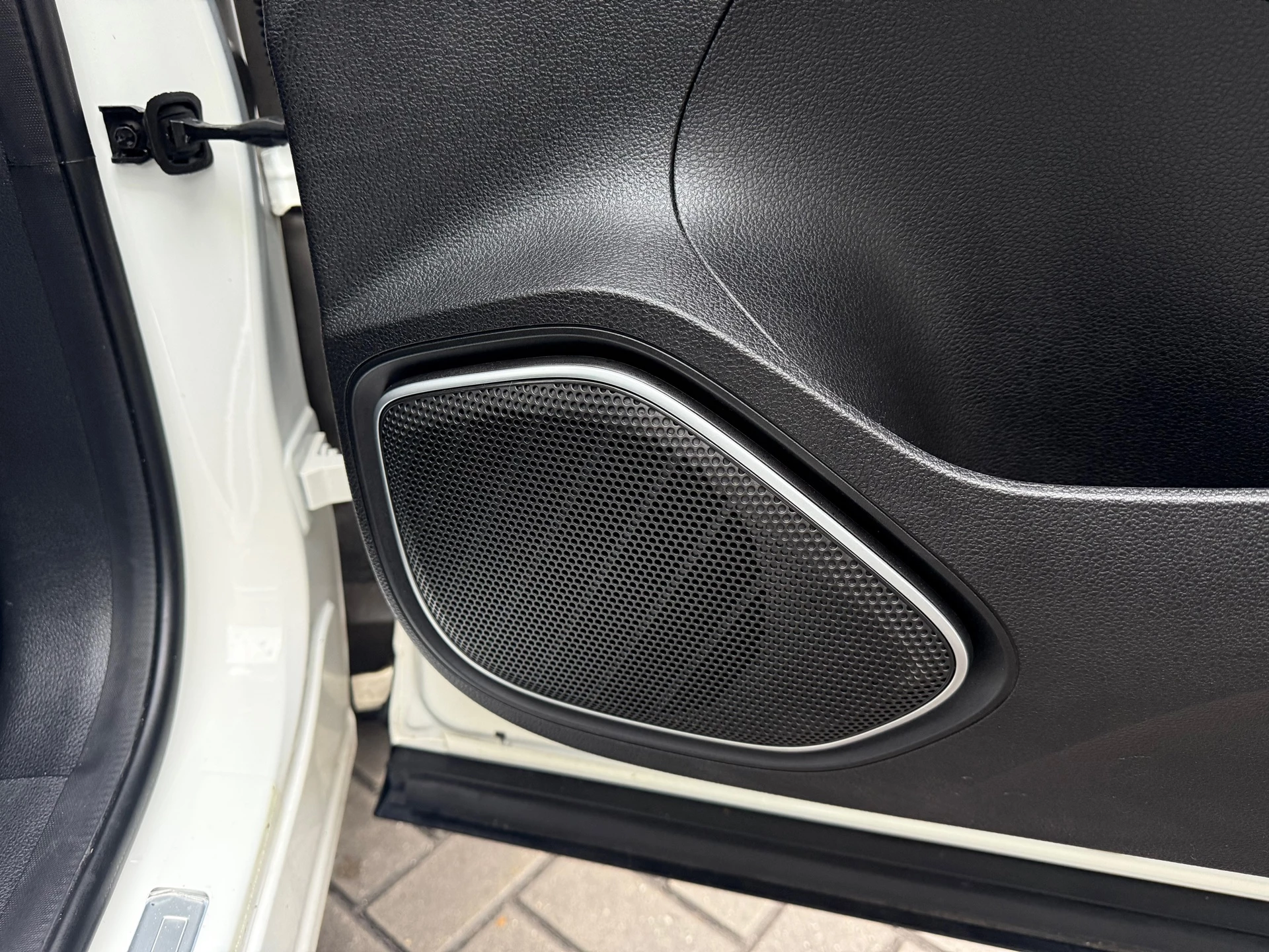 Hoofdafbeelding MG HS