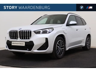 BMW X1 xDrive25e M Sport Automaat / Trekhaak / Sportstoelen / Comfort Access / Achteruitrijcamera / Adaptieve LED / Stoelverwarming