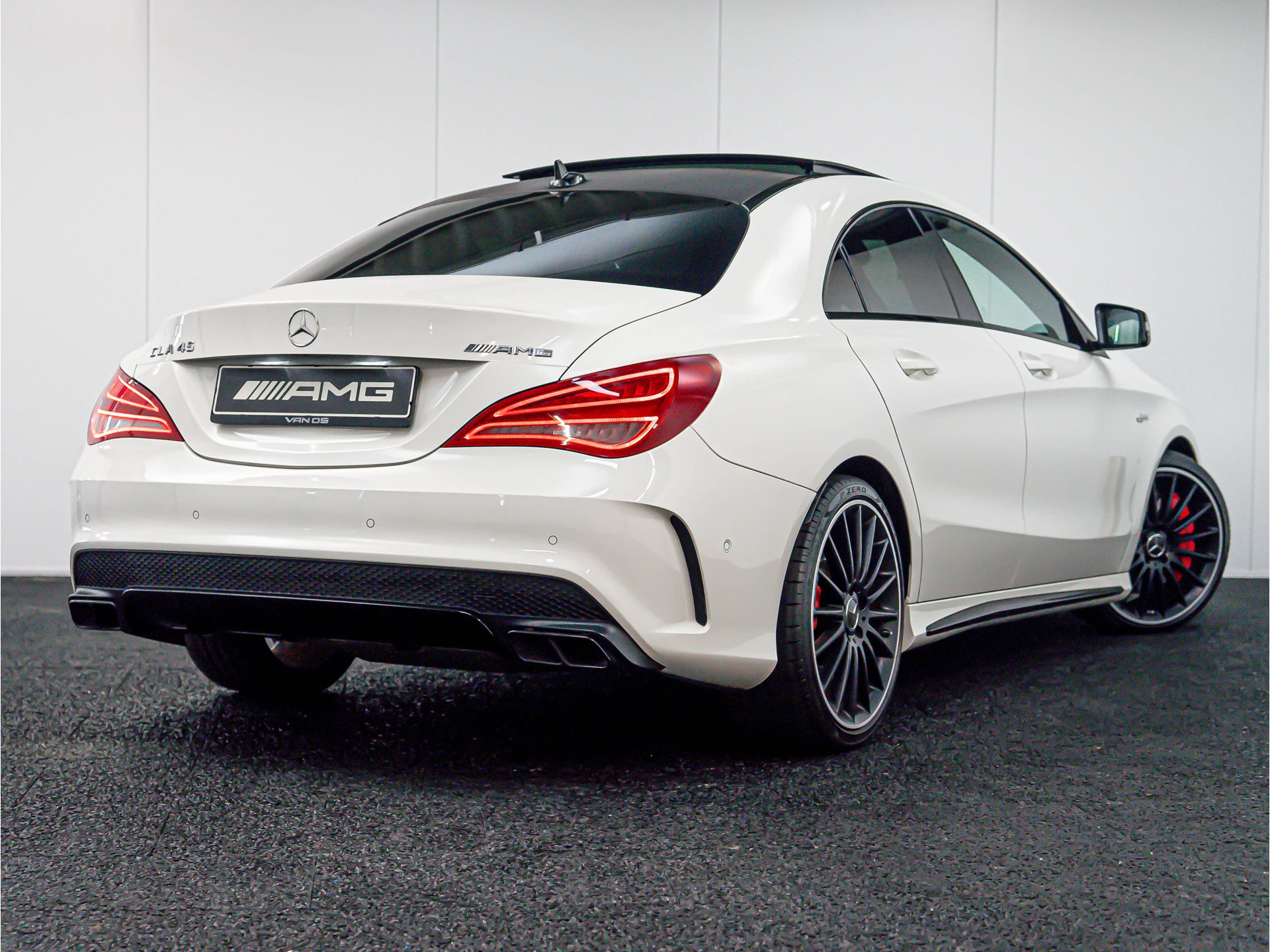 Hoofdafbeelding Mercedes-Benz CLA