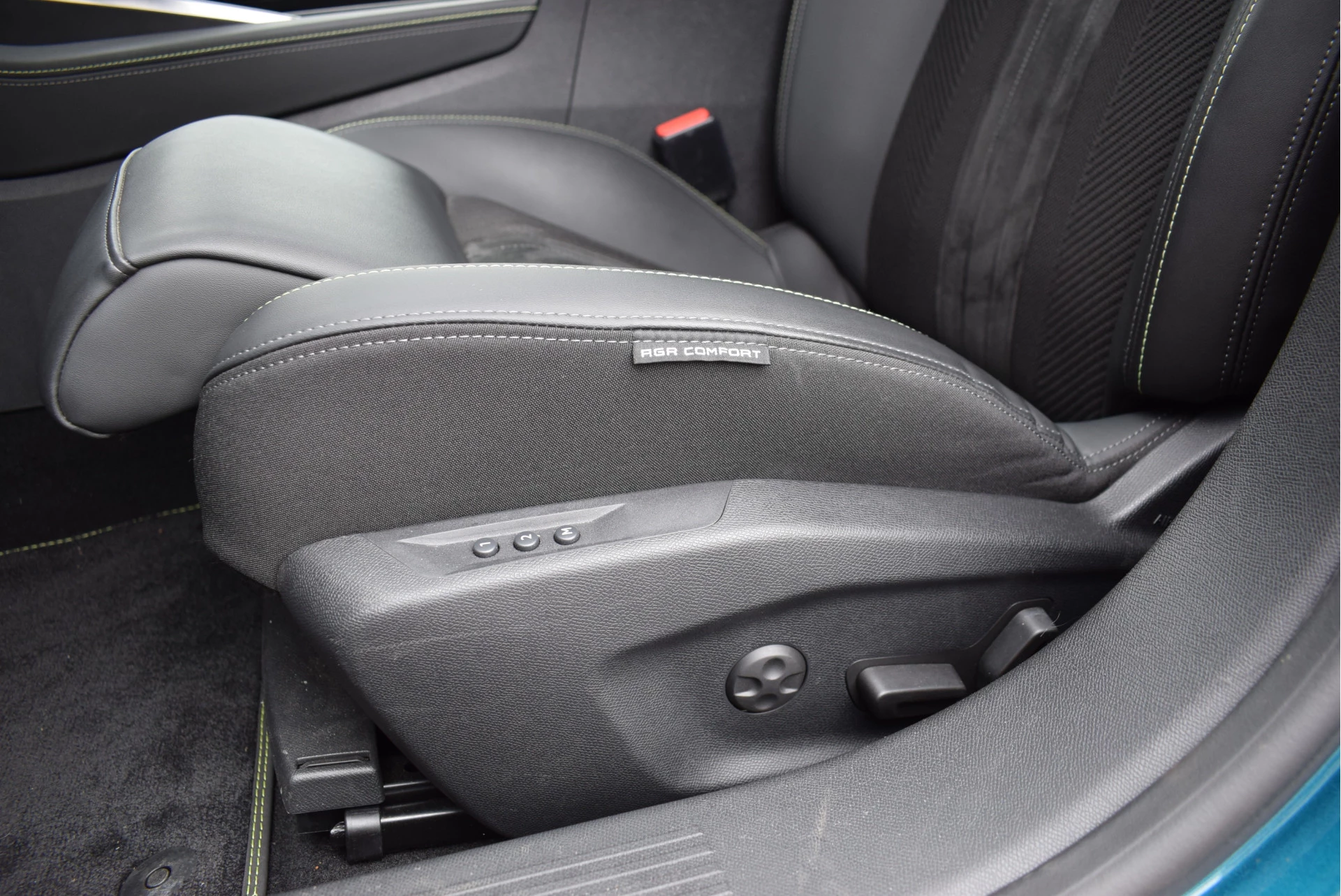 Hoofdafbeelding Peugeot 408