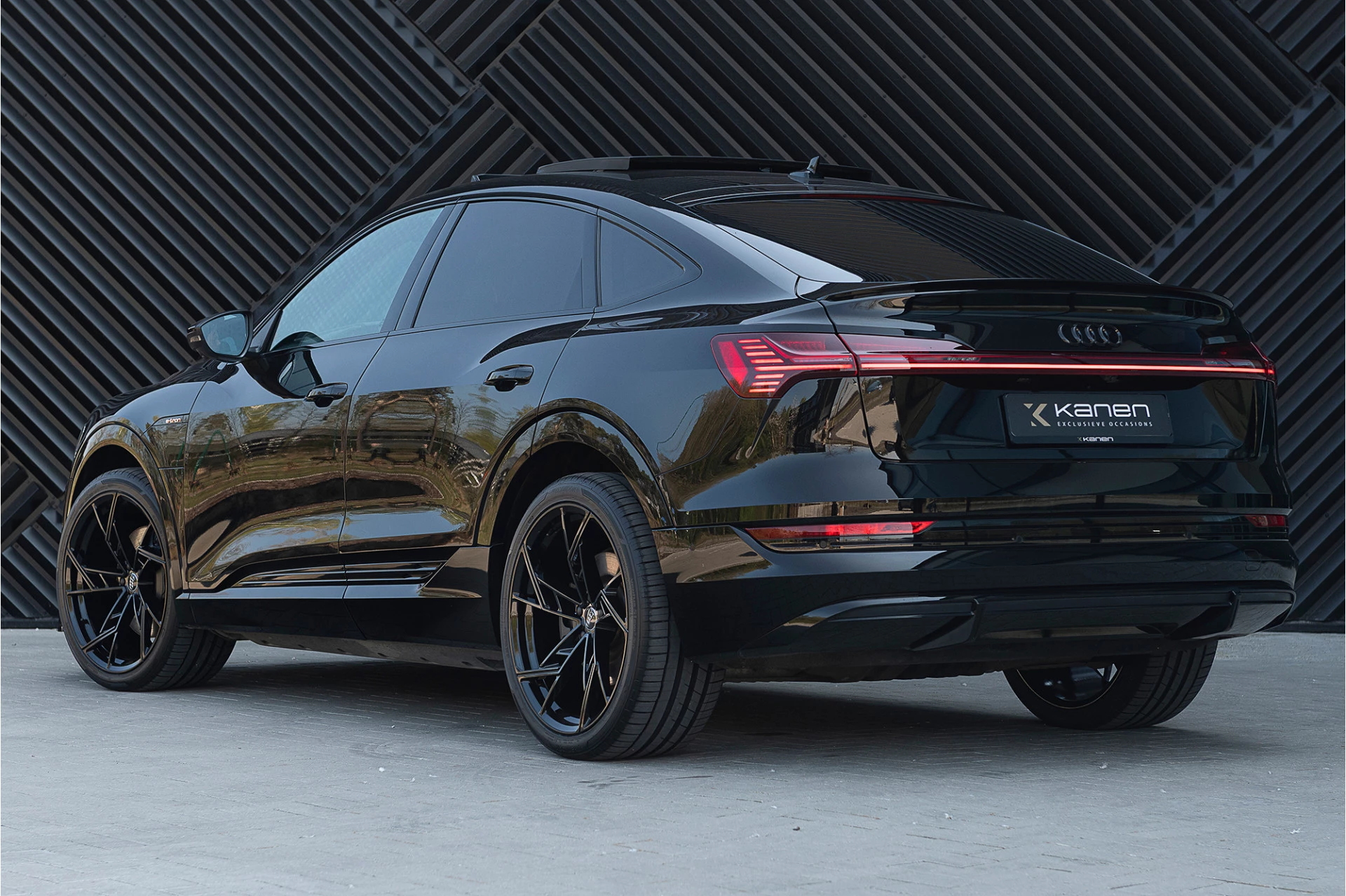 Hoofdafbeelding Audi e-tron