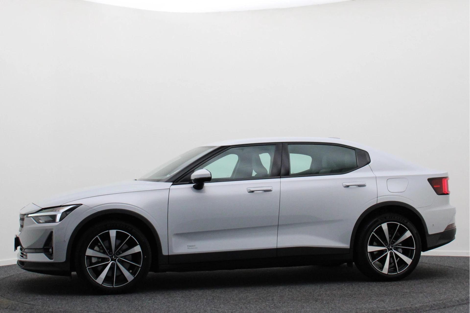 Hoofdafbeelding Polestar 2