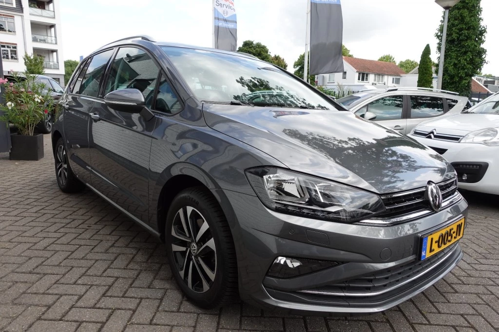 Hoofdafbeelding Volkswagen Golf Sportsvan