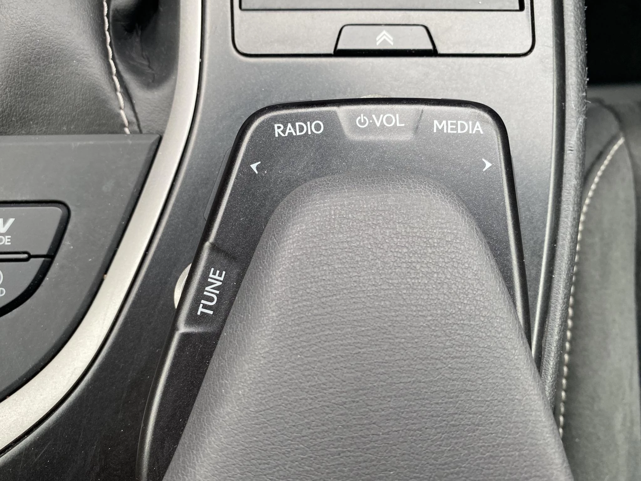 Hoofdafbeelding Lexus UX