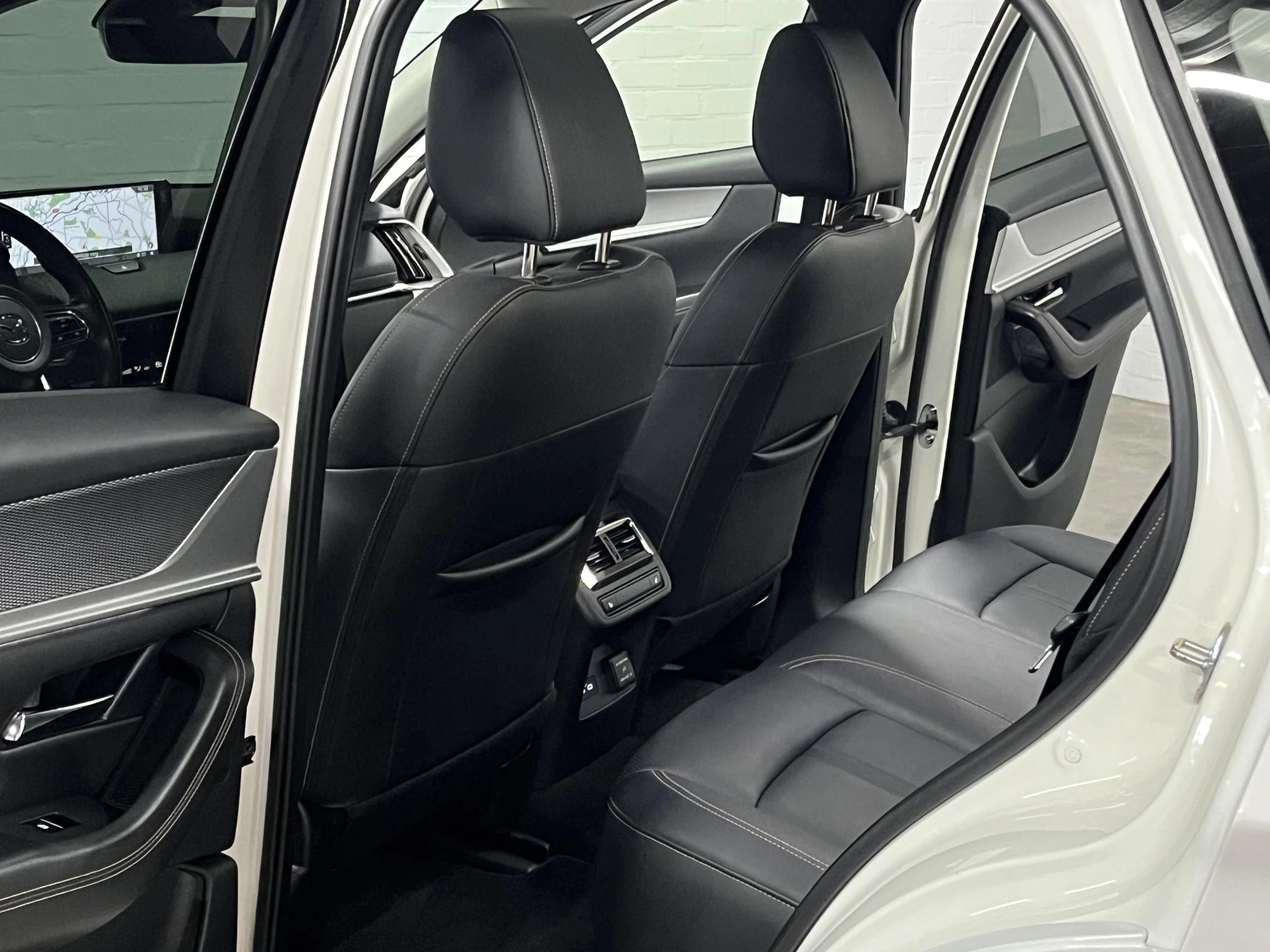 Hoofdafbeelding Mazda CX-60