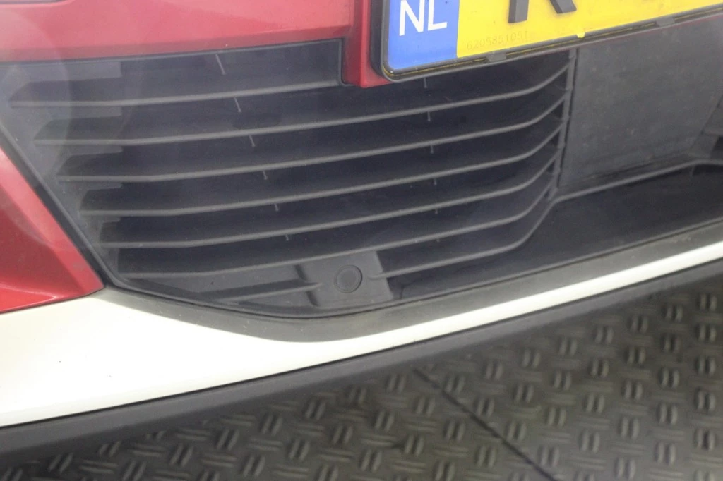 Hoofdafbeelding Peugeot e-2008