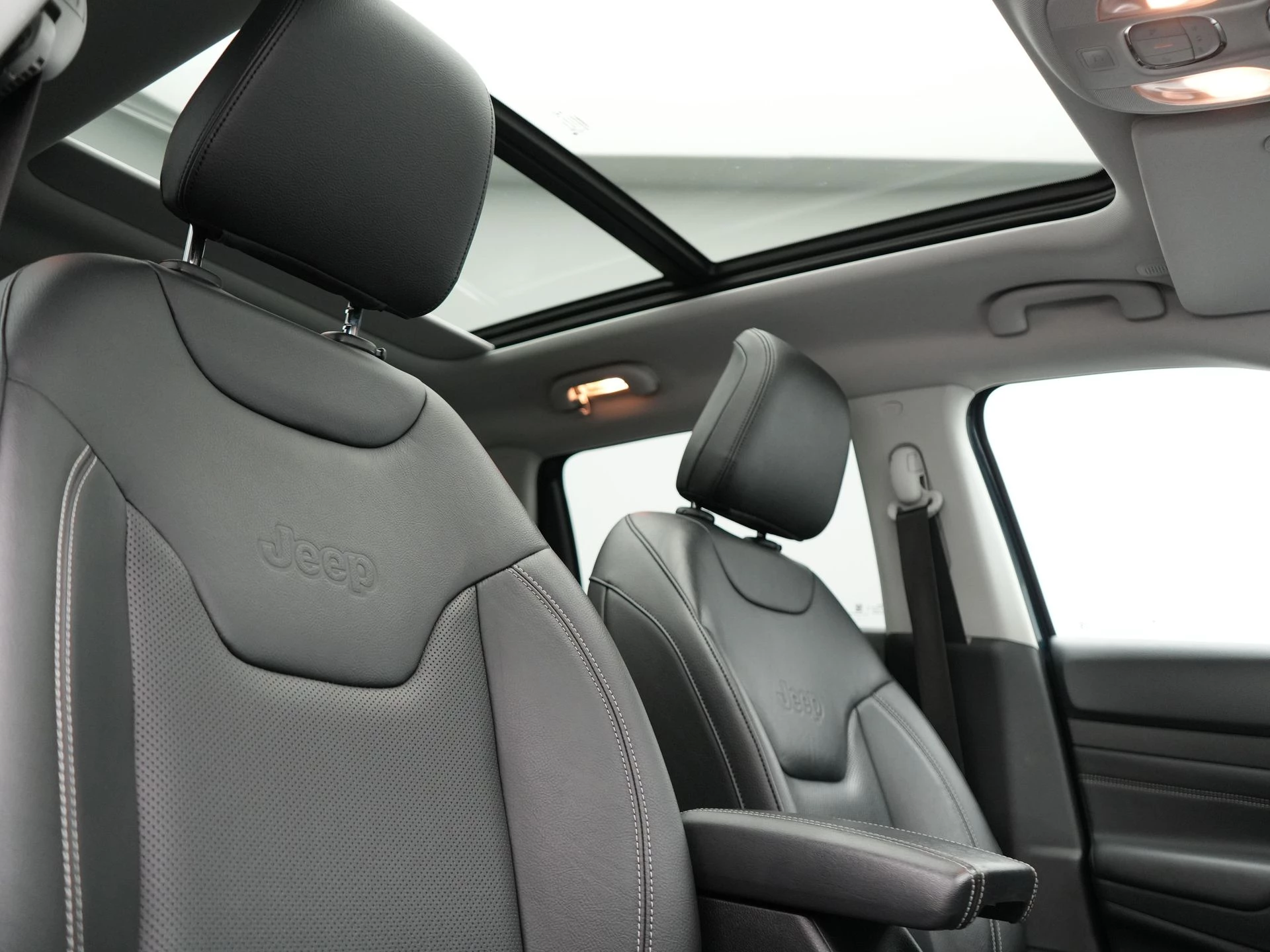 Hoofdafbeelding Jeep Compass