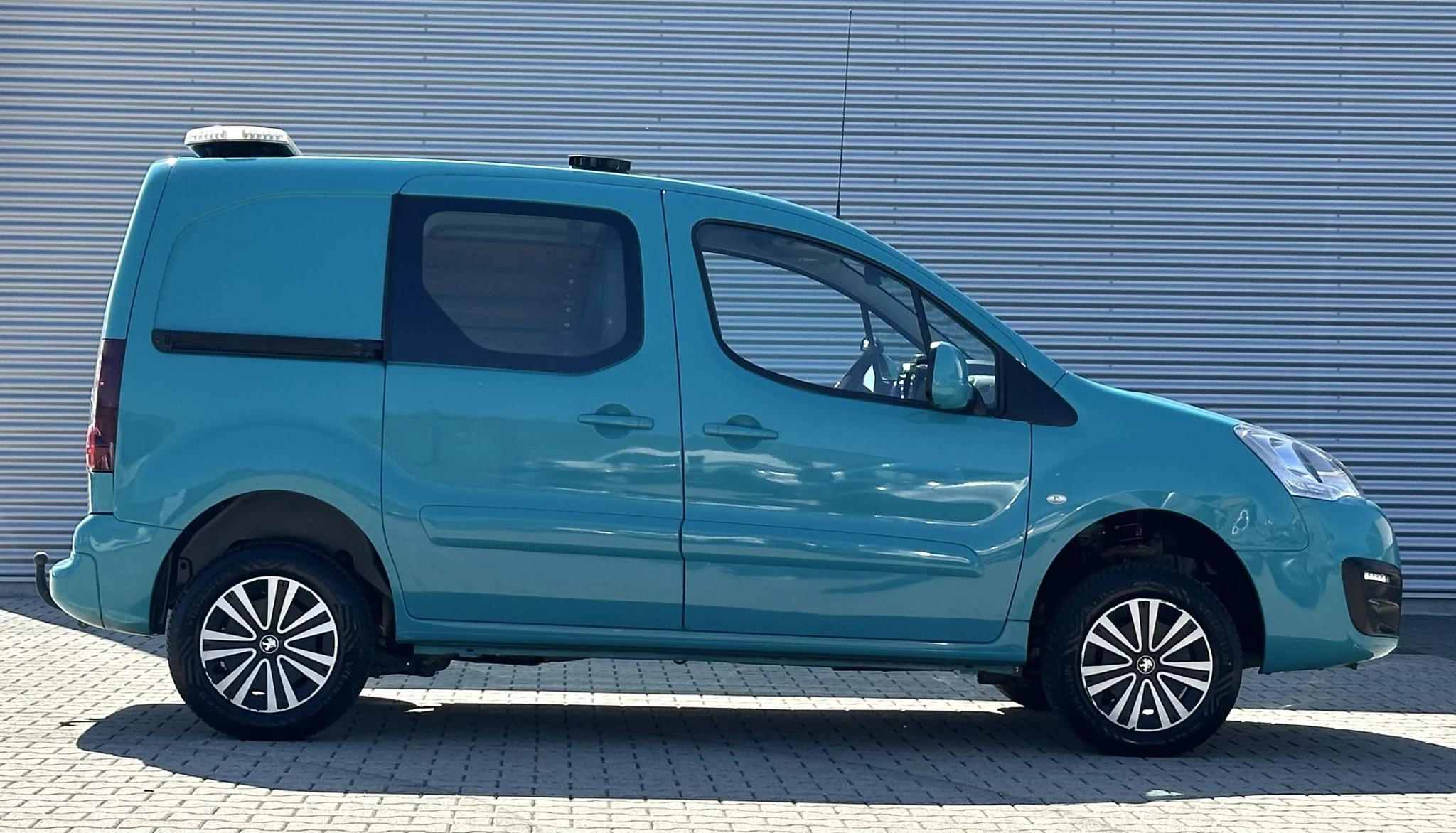 Hoofdafbeelding Peugeot Partner