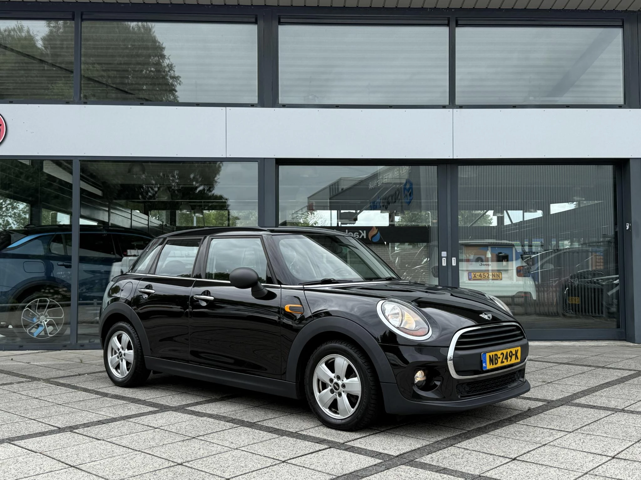 Hoofdafbeelding MINI One