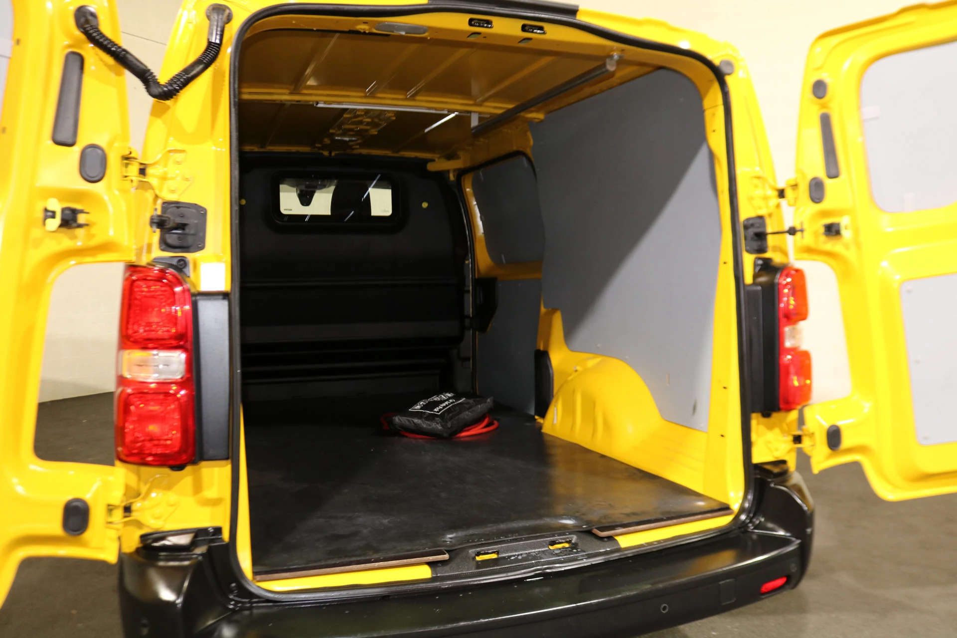 Hoofdafbeelding Opel Vivaro-e