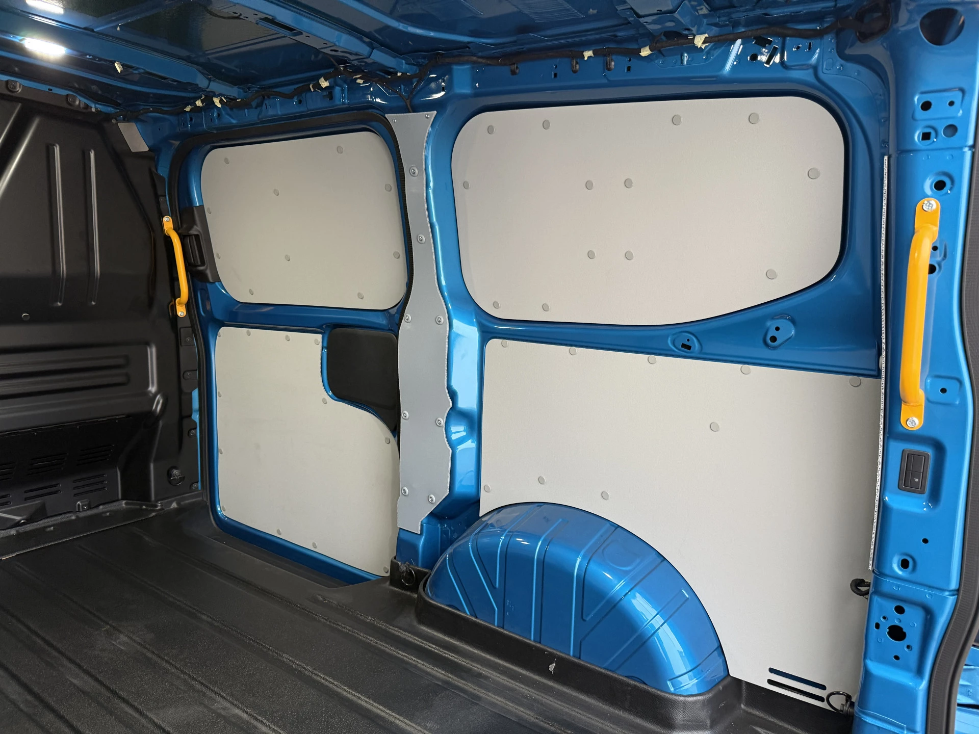 Hoofdafbeelding Ford E-Transit Custom