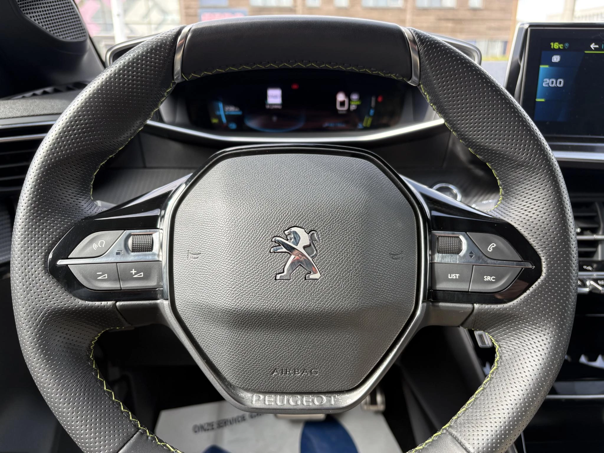 Hoofdafbeelding Peugeot e-208
