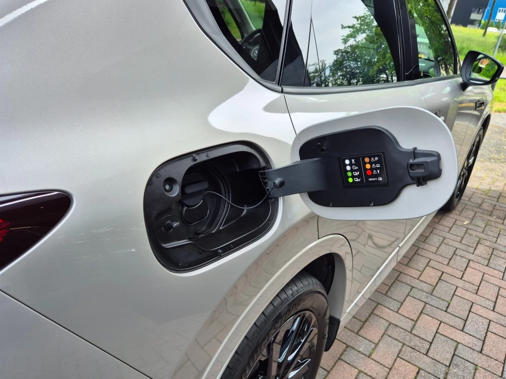 Hoofdafbeelding Mazda CX-60