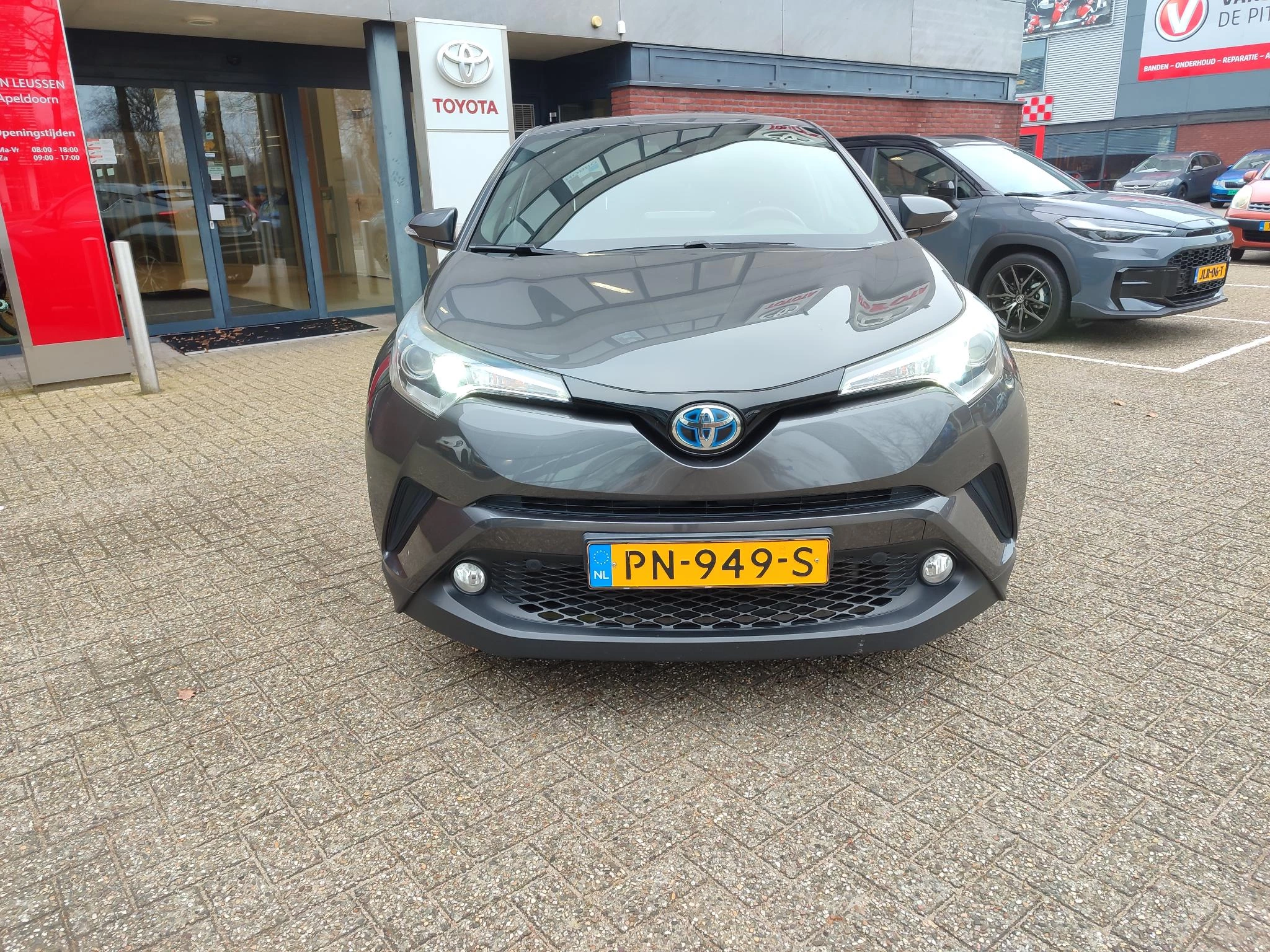 Hoofdafbeelding Toyota C-HR