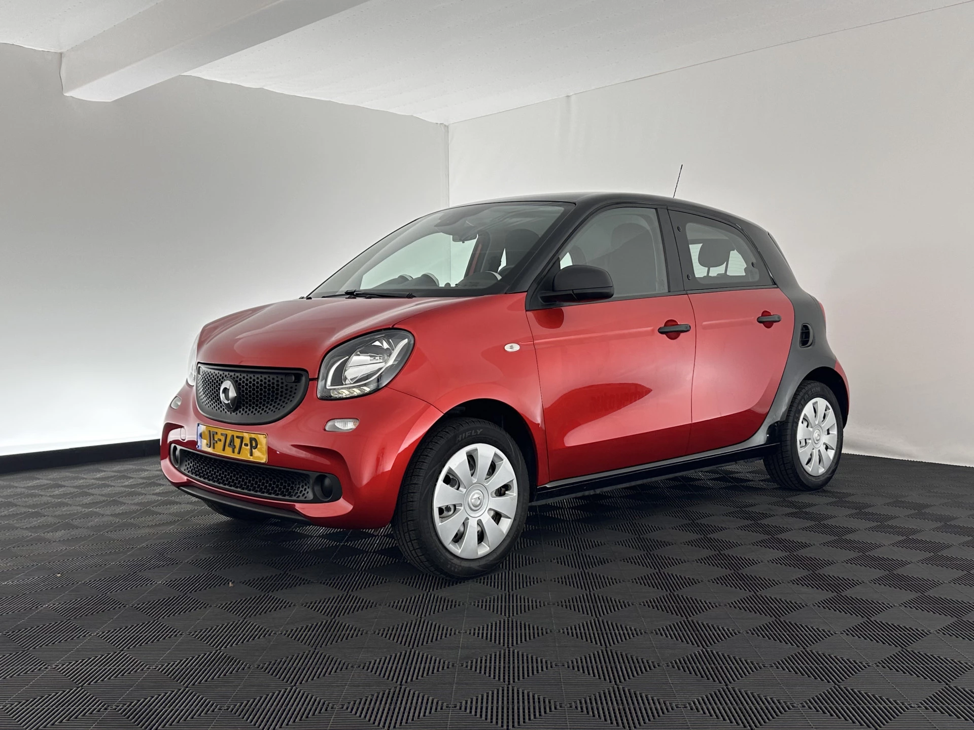 Hoofdafbeelding Smart Forfour