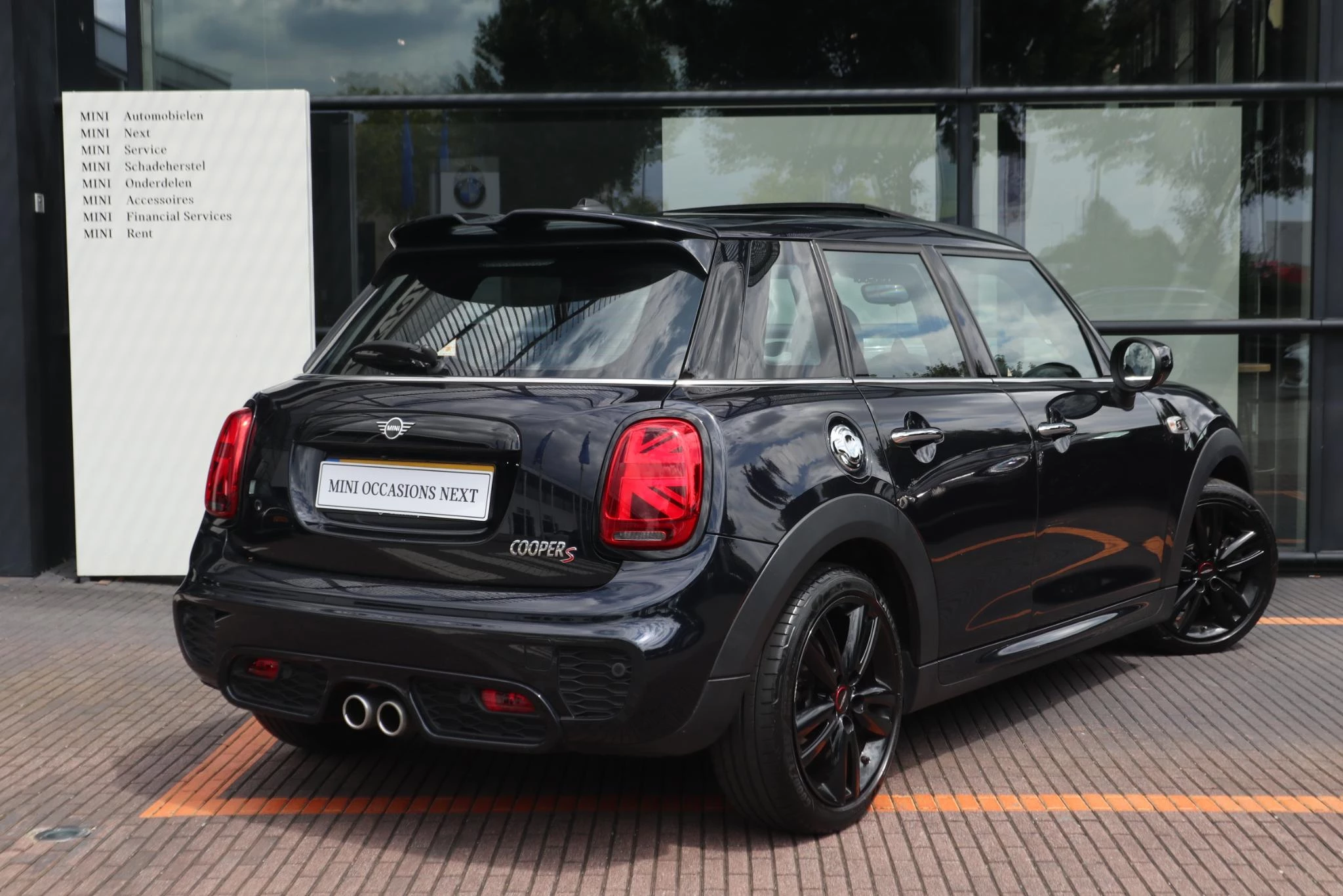 Hoofdafbeelding MINI 5-deurs