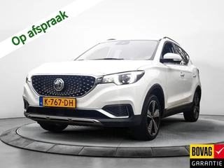 MG ZS-EV Luxury 45 kWh (143 PK) 1e-Eig. & Keurig-Onderh. BOVAG-Garantie. NL-Auto. Panoramadak, Leer, Navigatie/Apple-Carplay/Android-Auto, Adaptive-Cruisecontrol, Keyless-Entry/Start, Parkeersensoren, Achteruitrijcamera, DA Stoelverwarming, Lm-Velgen-17Inch, Licht-Zicht-Pakket, Privacy-Glas