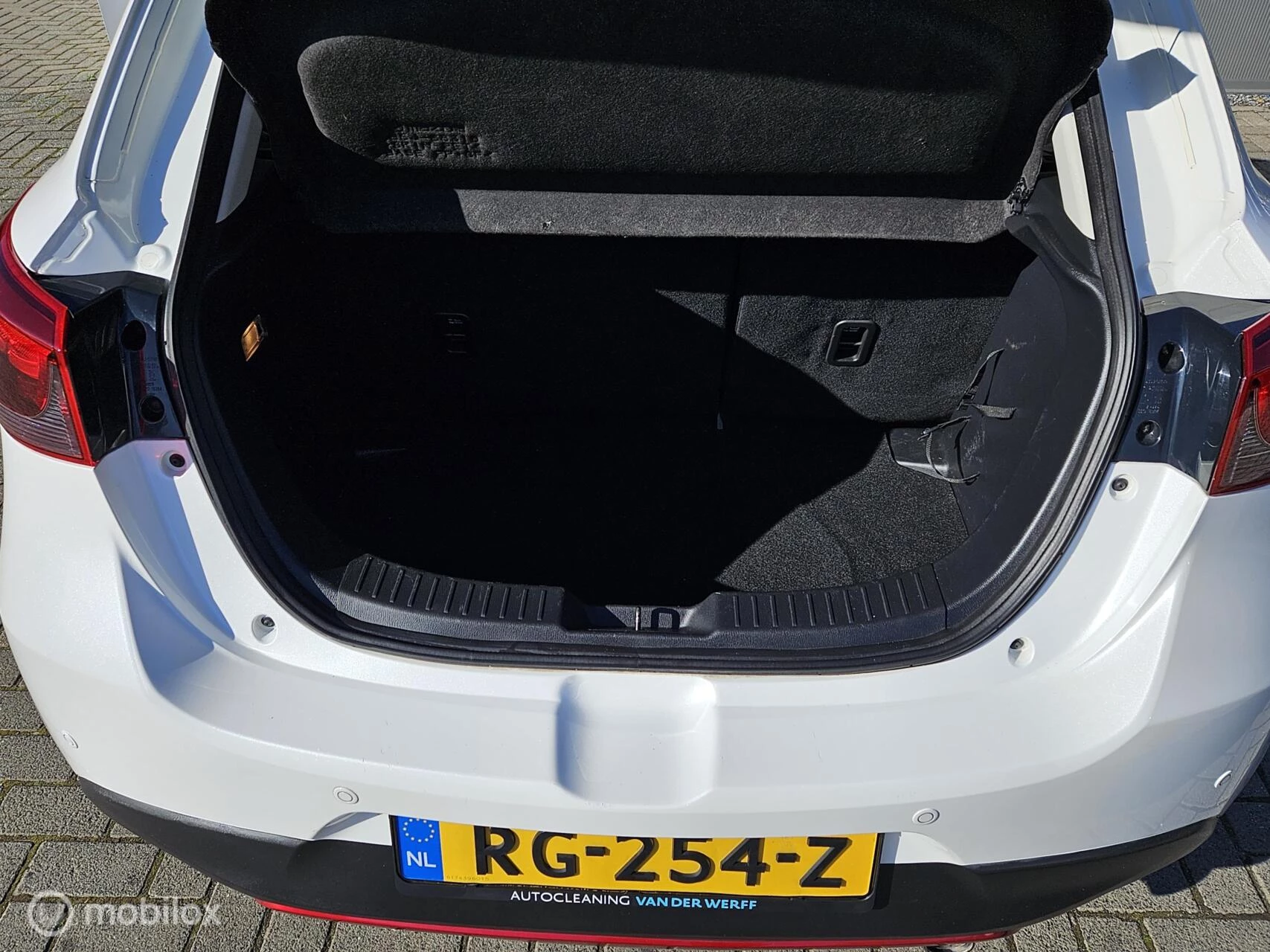 Hoofdafbeelding Mazda 2