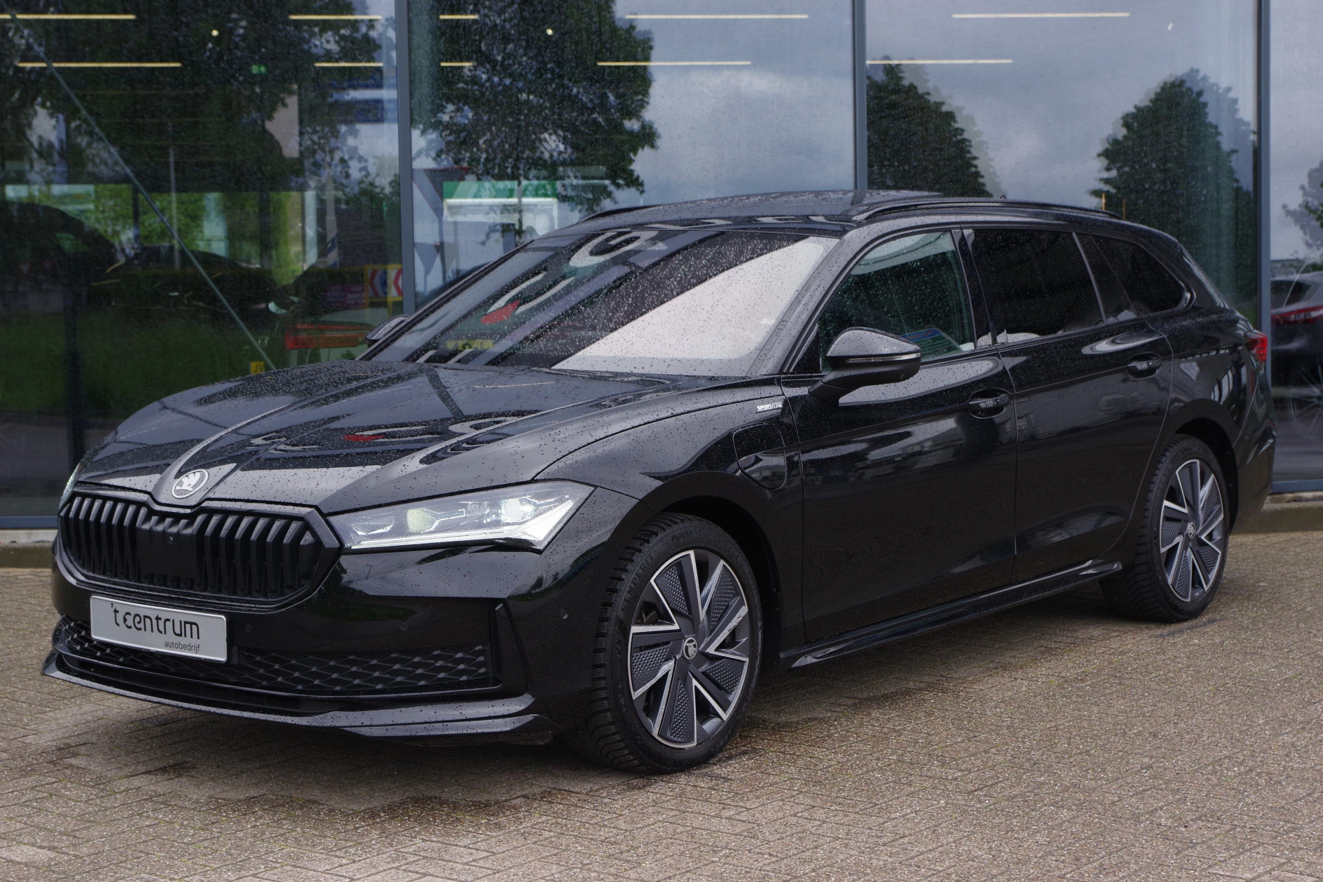 Hoofdafbeelding Škoda Superb