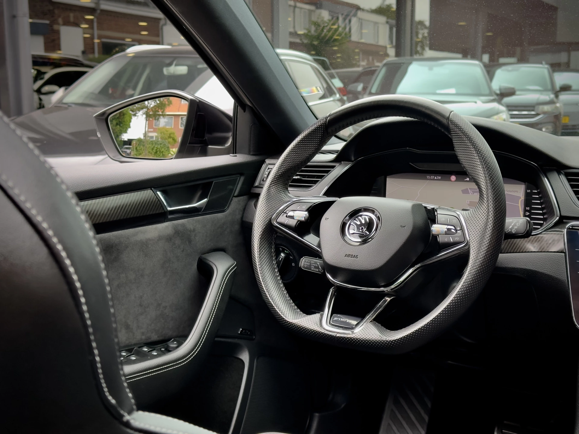Hoofdafbeelding Škoda Superb