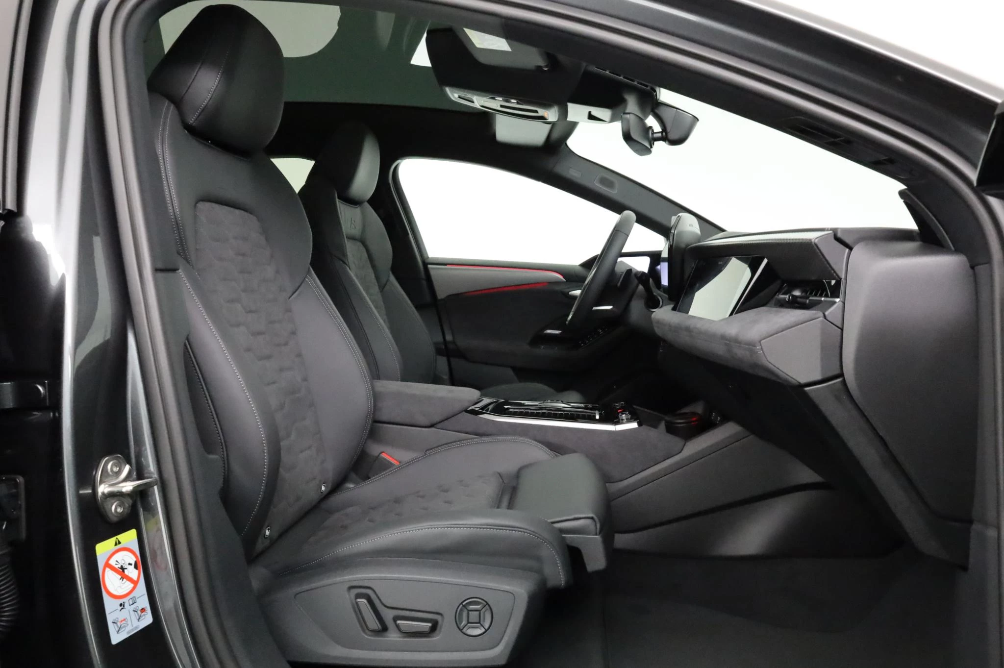 Hoofdafbeelding Audi A6 Avant e-tron