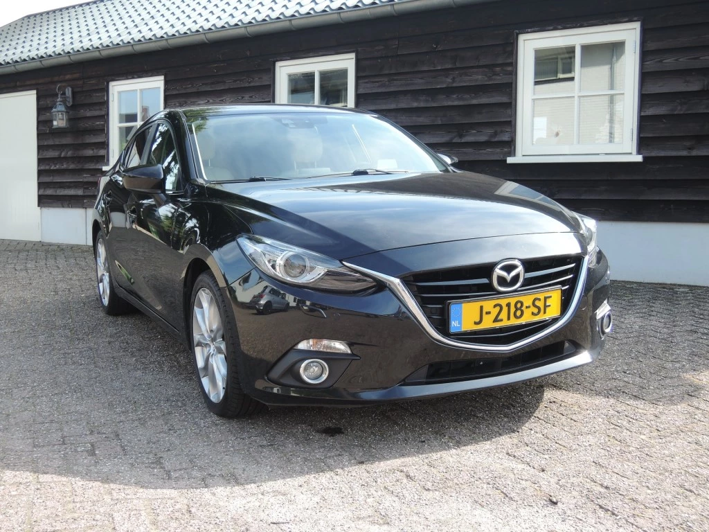 Hoofdafbeelding Mazda 3
