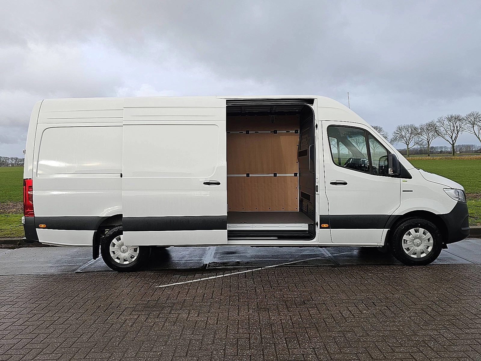 Hoofdafbeelding Mercedes-Benz eSprinter