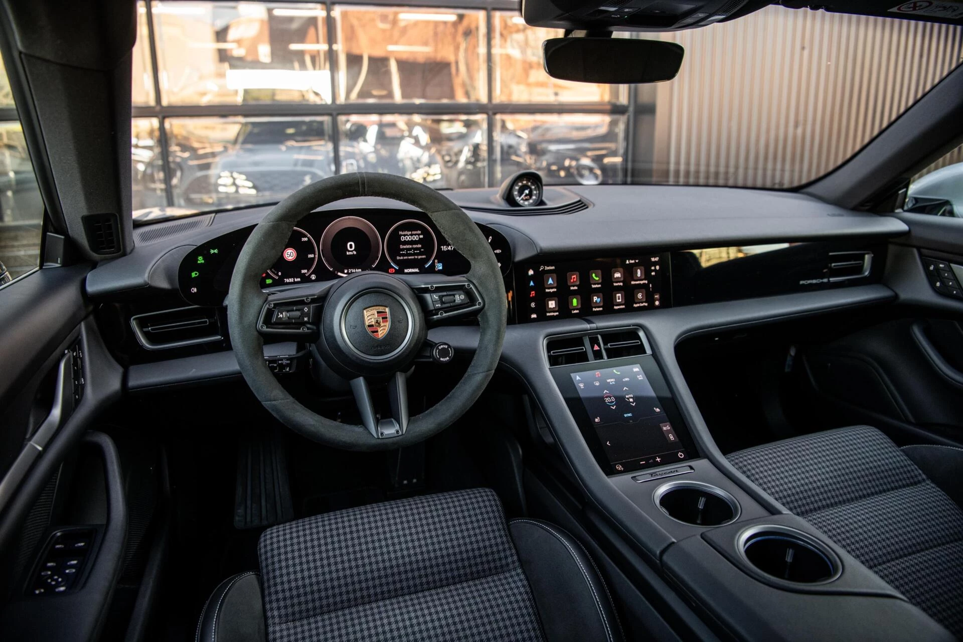 Hoofdafbeelding Porsche Taycan