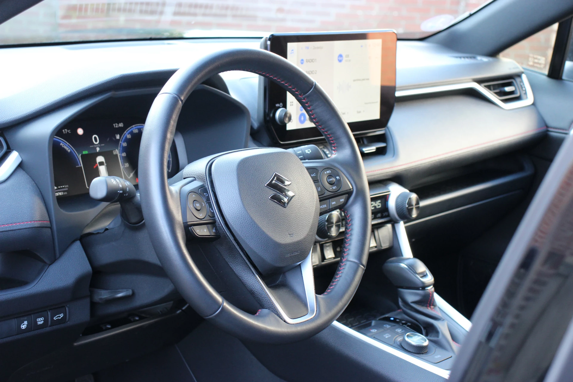 Hoofdafbeelding Suzuki Across