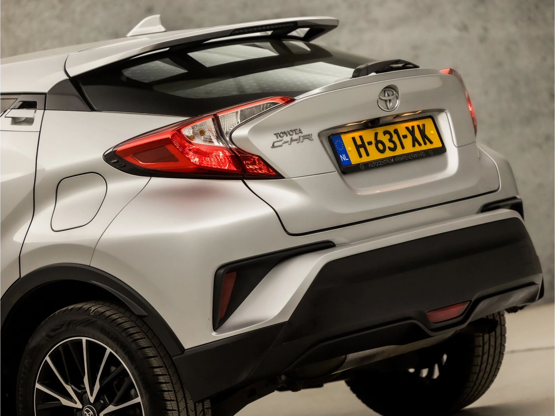 Hoofdafbeelding Toyota C-HR