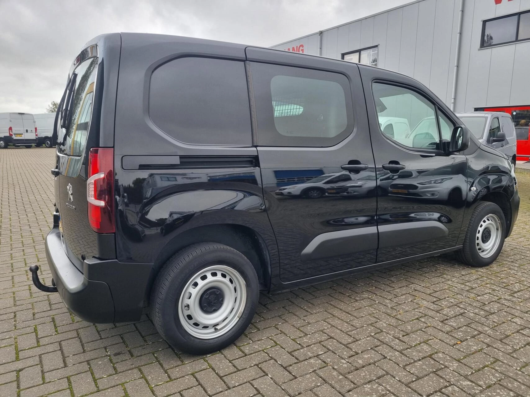 Hoofdafbeelding Peugeot Partner