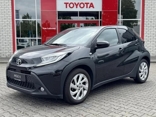Toyota Aygo X MT PULSE STOELVERW APPLE/ANDROID 17" LM-VELGEN PRIVACY-GLASS CAMERA CLIMA AD-CRUISE
