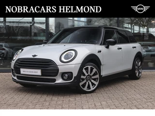 MINI Clubman Cooper Classic Automaat / Panoramadak / Achteruitrijcamera / LED / Comfort Access / Park Assistant / Stoelverwarming