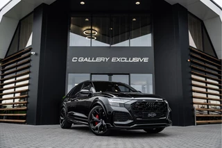 Hoofdafbeelding Audi RSQ8 Audi RSQ8 4.0 TFSI quattro - Akrapovic | Panorama | B&O | Massage | Elek. Trekhaak | Memory