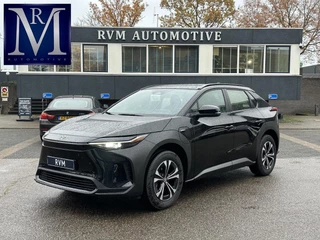 Hoofdafbeelding Toyota bZ4X Toyota bZ4X ACTIVE 71 kWh VAN: €39.900,- VOOR: €35.440,- UW EINDEJAARSVOORDEEL: €4.460,- | 3 FASE| NIEUWE AUTO!!| 10 JAAR VOLLEDIGE FABRIEKSGARANTIE TOYOTA!| WARMTEPOMP| ADAPTIVE CRUISE| ACHTERUITRIJ CAMERA|