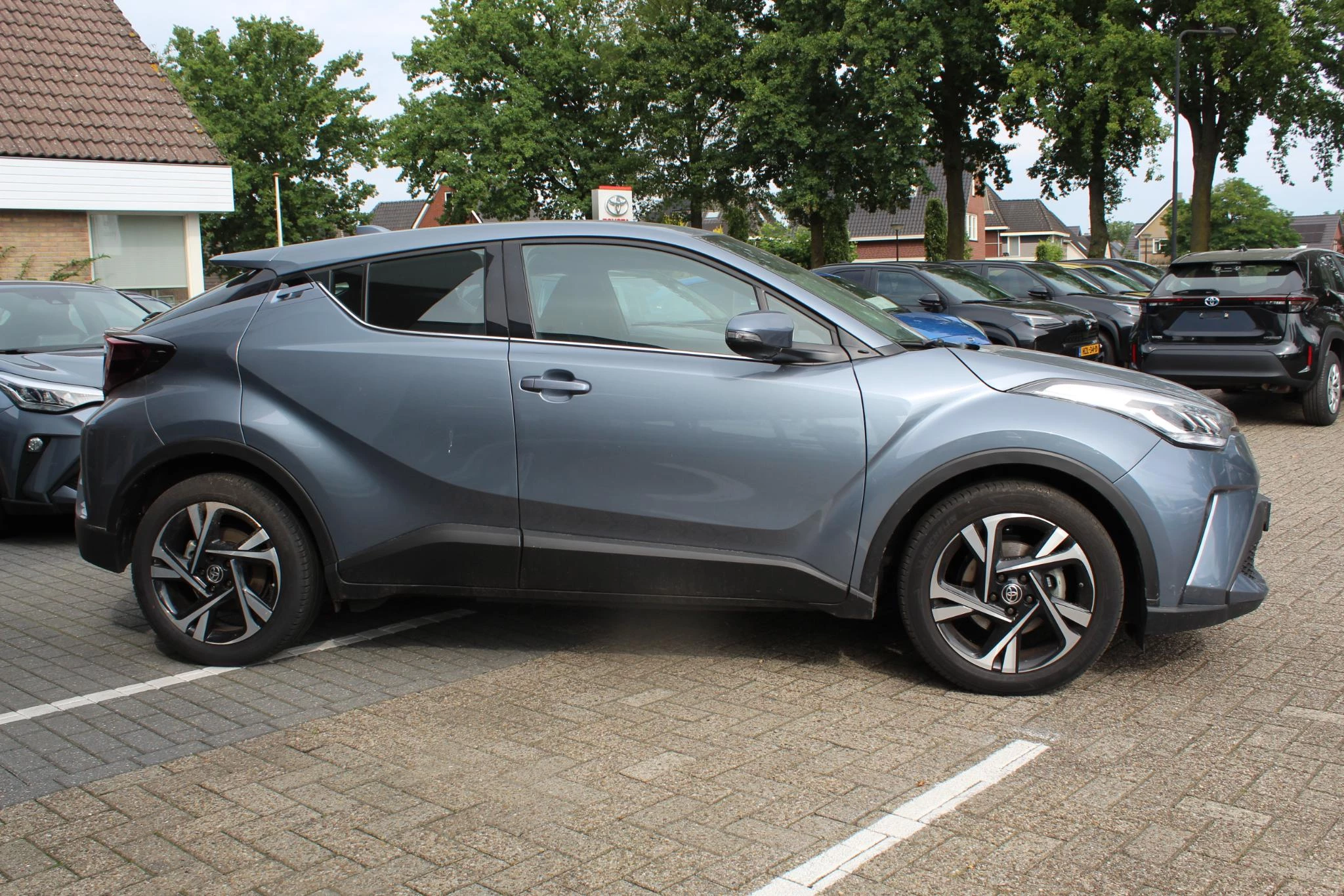 Hoofdafbeelding Toyota C-HR
