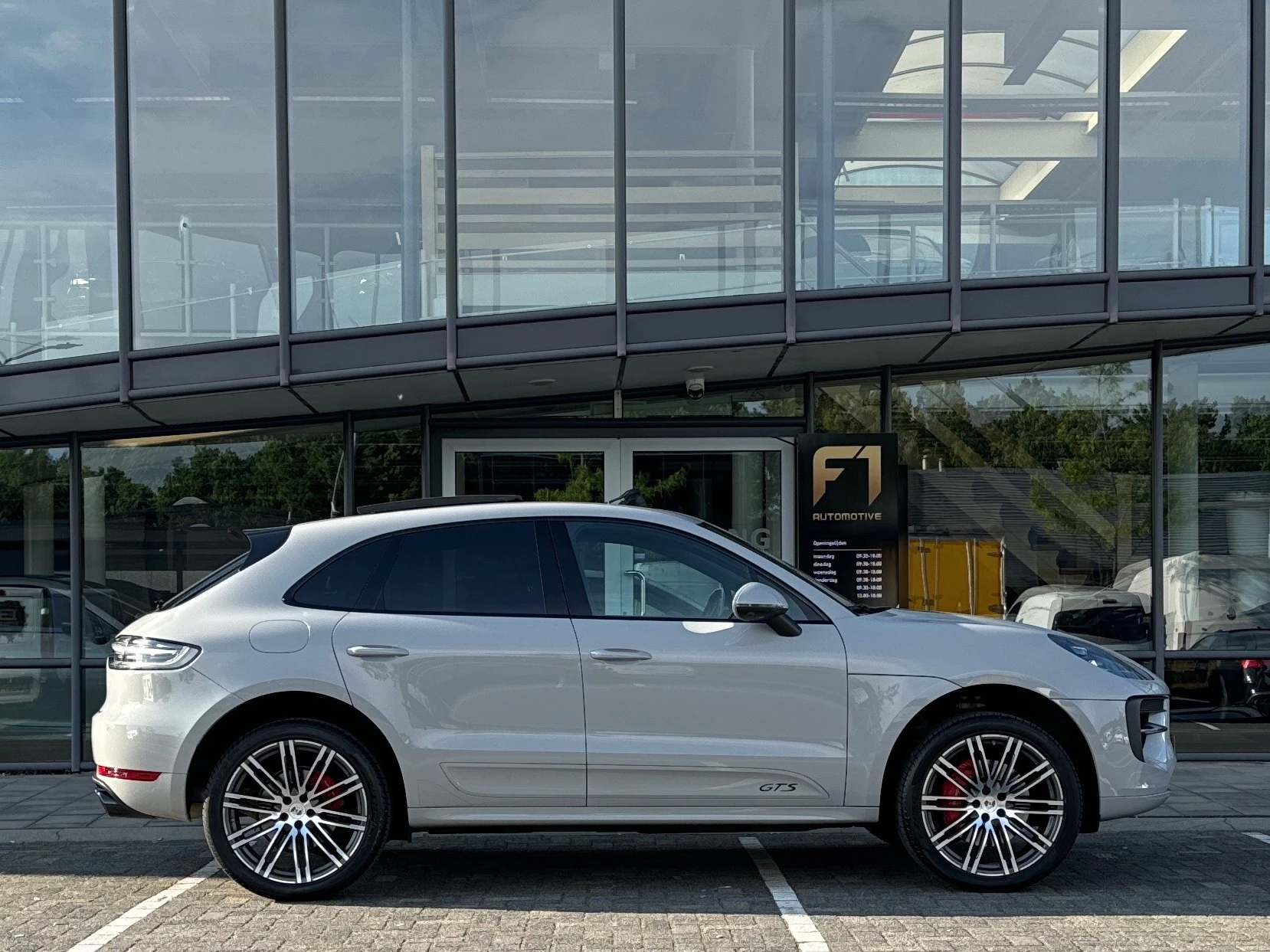 Hoofdafbeelding Porsche Macan