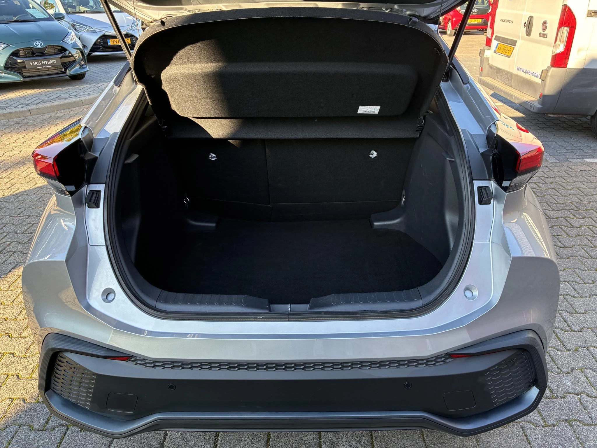 Hoofdafbeelding Toyota C-HR