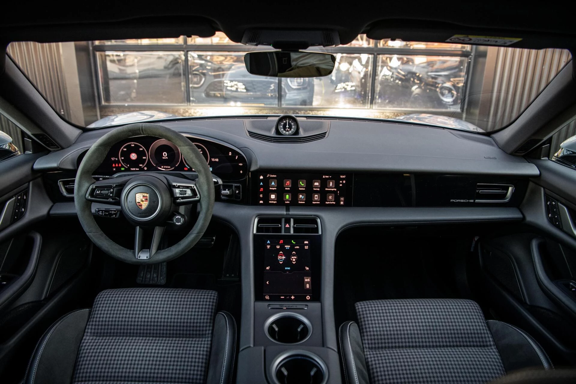 Hoofdafbeelding Porsche Taycan