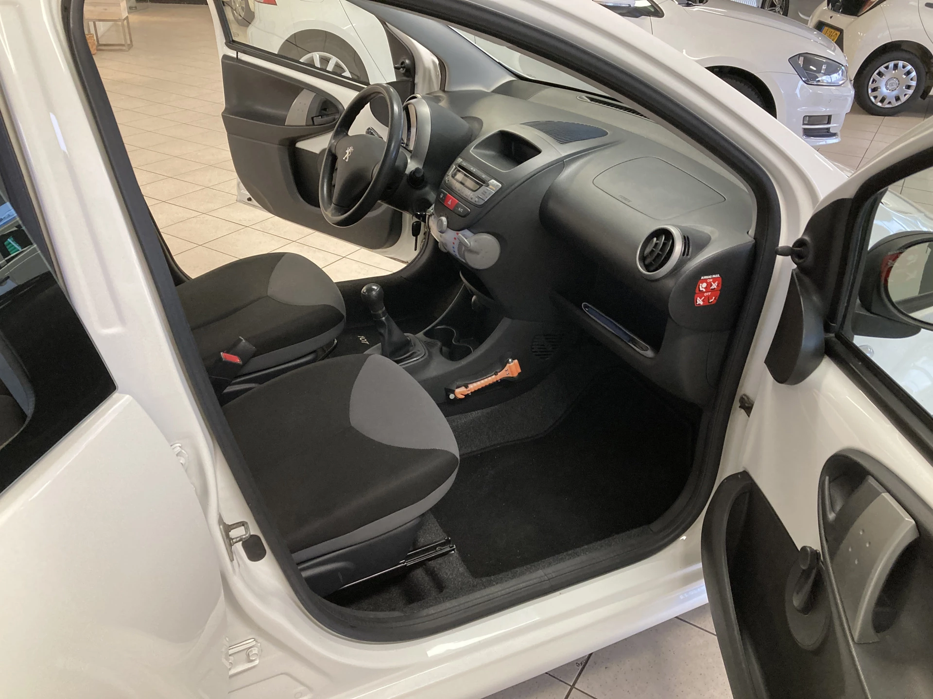 Hoofdafbeelding Peugeot 107