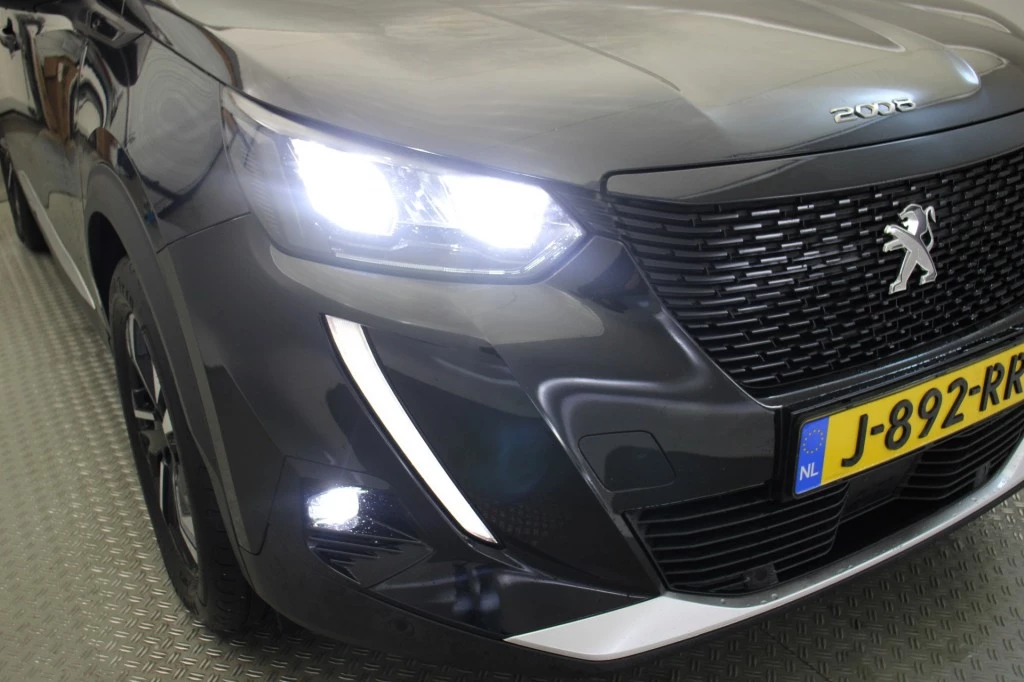 Hoofdafbeelding Peugeot e-2008