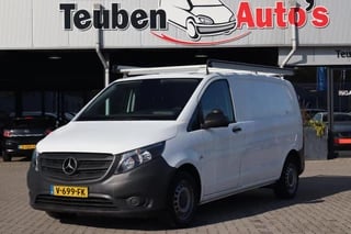 Mercedes-Benz Vito 111 CDI Lang Bestelauto van het Jaar editie Climate control, Trekhaak, Rechter zijdeur, Radio, Imperiaal